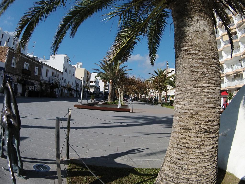 Hostal Mayol Santa Eulária des Riu Exterior foto