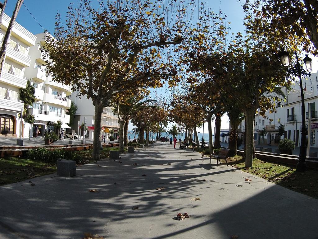 Hostal Mayol Santa Eulária des Riu Exterior foto